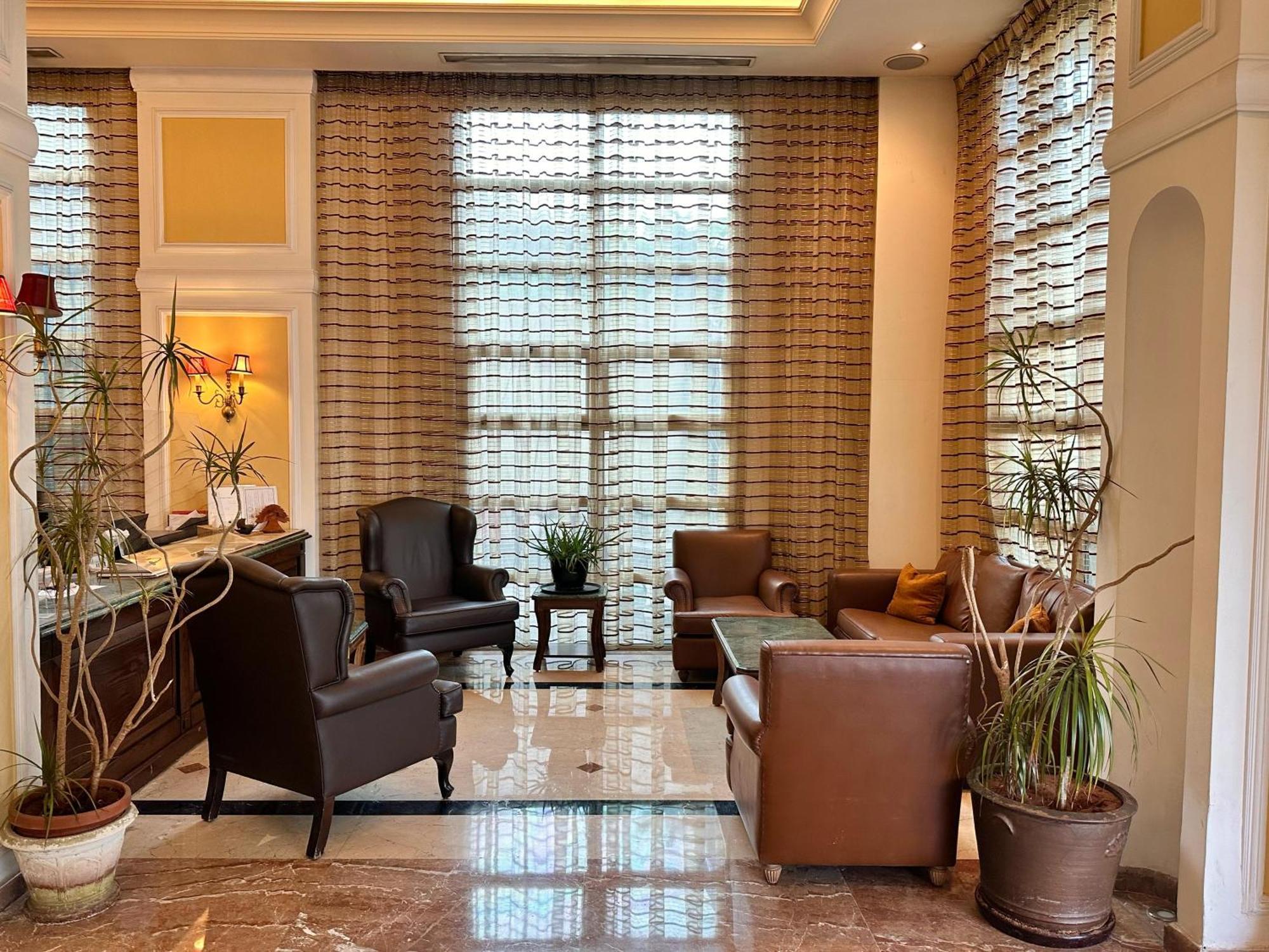 Padova Hotel Beirut Exterior photo